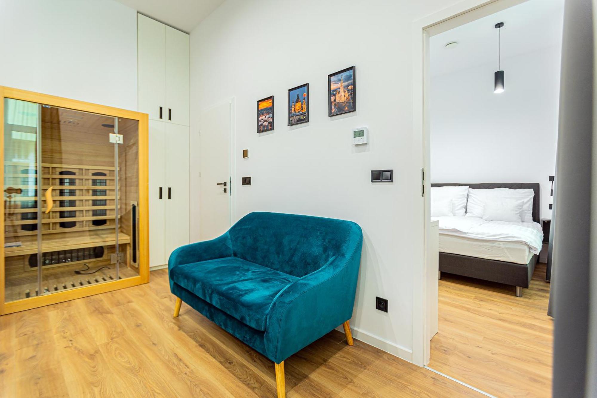Deluxe4 Apartment With 2 Rooms Next To The Synagogue Free Air Conditioner, Sauna — Photos 2
